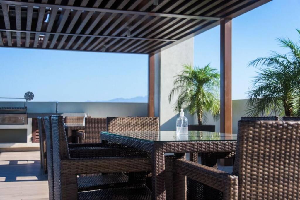 Modern Stylish Apt. Steps Away From The Beach Apartment Nuevo Vallarta Exterior photo